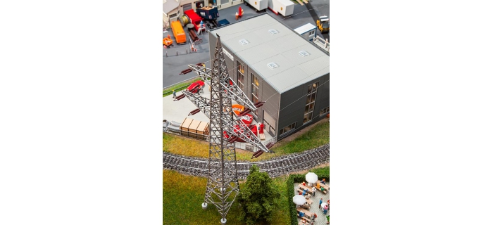 Modélisme ferroviaire : FALLER F130898 - 2 Pylônes de câbles aériens (110 kV)