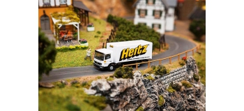 FALLER F161560 - Camion MB Atego Hertz (HERPA)