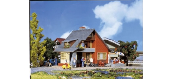 Modélisme ferroviaire  : FALLER F131225 - Maison avec balcon 