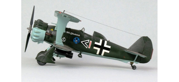 ITALERI I2632 - Avion Henschel Hs123A-1