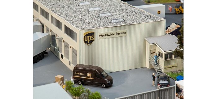 Kit Maquette Faller 190247 - Centre Logistique Chronopost à L'échelle HO (1:87), Neuf