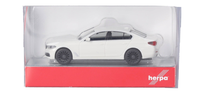 HER420372-002 - BMW Série 5 berline, blanc alpin - Herpa