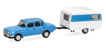 HER028585-002 - Wartburg 353 '82 berline avec caravane Qek, bleu ciel - Herpa