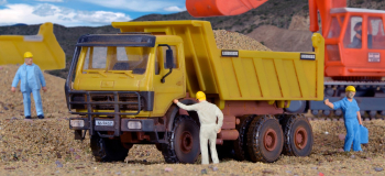 KIB14053 - MB Benne basculante tout-terrain à 3 essieux - KIBRI