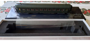 DEP-MW40907 - Voiture voyageurs B10 avec feux de fin de convoi, ep III - LS Models