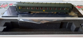 DEP-MW40908 - Voiture voyageurs B10 avec feux de fin de convoi, ep IV - LS Models