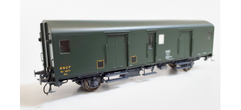 MW30304 - Fourgon type DD2AI, vert, chassis gris, ep IIId, avec feux de convoi - LS Models
