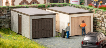 NO 14319 - Garages préfabriqués, 2 pièces - Noch