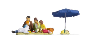 NO 15599 - Famille en pique-nique - Noch