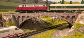 NO 62831 - Pont en arc en pierre - Noch