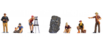 NO 15043 - Archéologues - Noch