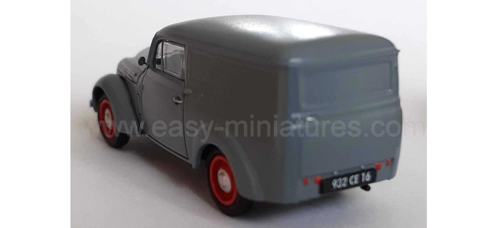 CB-170 - Voiture Renault JUVAQUATRE Fourgon tôlé Gris - REE Modeles