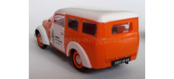 CB-174 - Voiture Renault JUVAQUATRE Break vitré RENAULT - REE Modeles