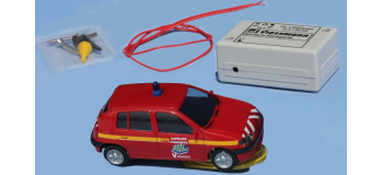 SAI 927 - Renault Clio 2 pompiers, avec gyrophare clignotant et phares éclairés - SAI