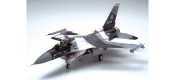 Maquettes : TAMIYA TAM61106 - F-16C/N Agressor